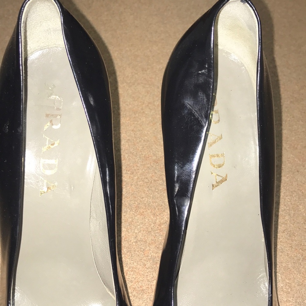 Prada Pumps - Picture 3 of 8